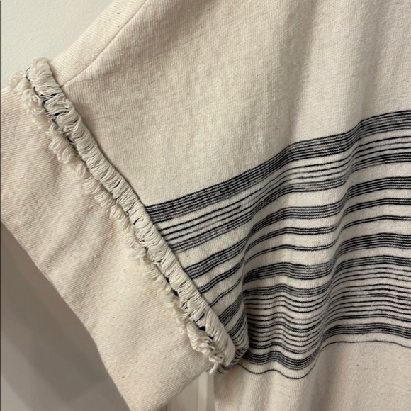 Anthropologie Short Sleeve Top - Picture 3 of 3